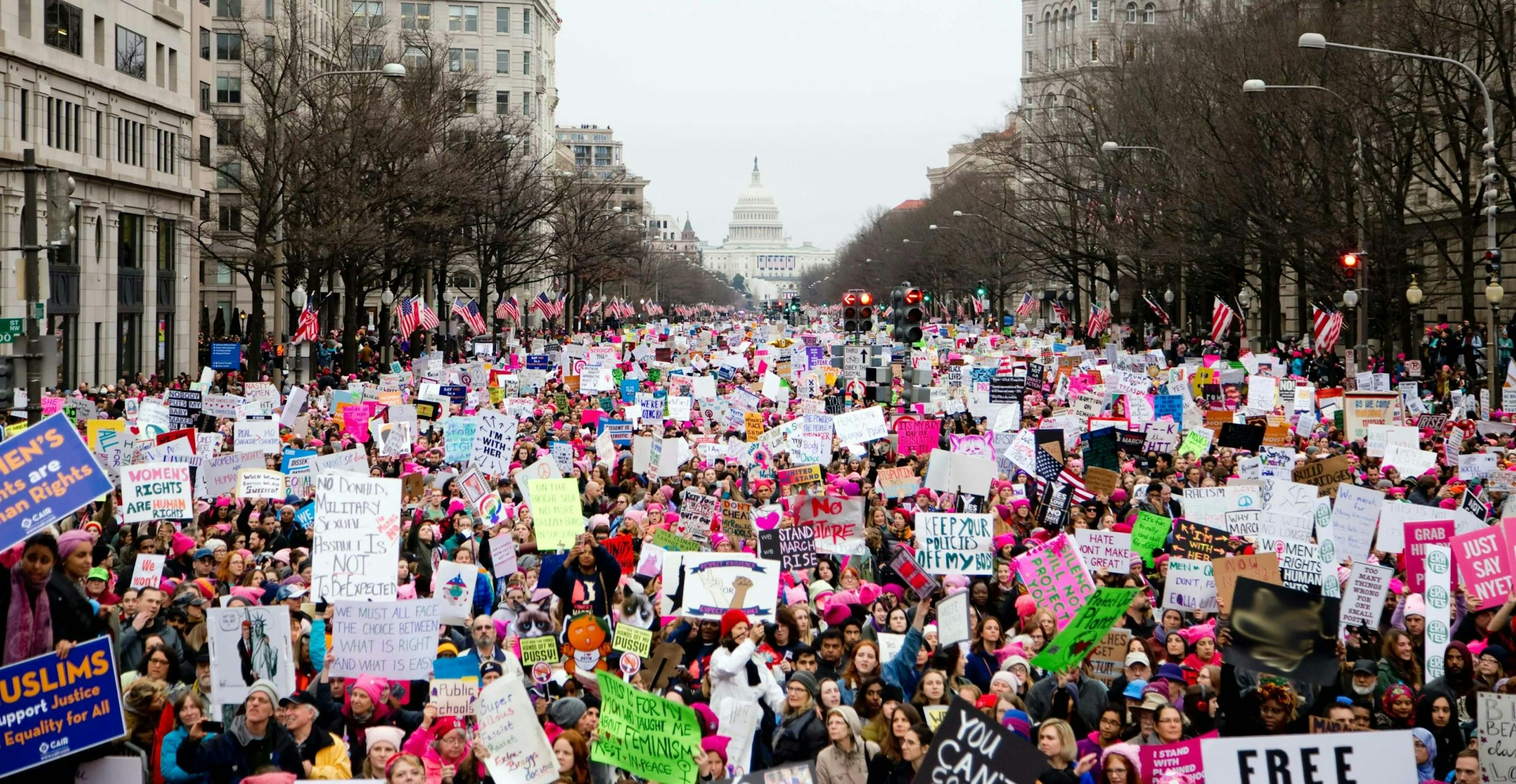Women protesting for abortion rights